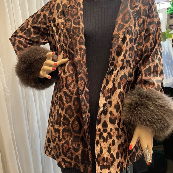 Fur Wrist Cuffs - Picture 2 of 3